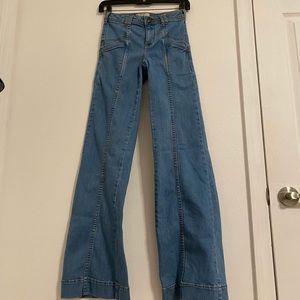 Like New FREE PEOPLE high rise wide leg jeans